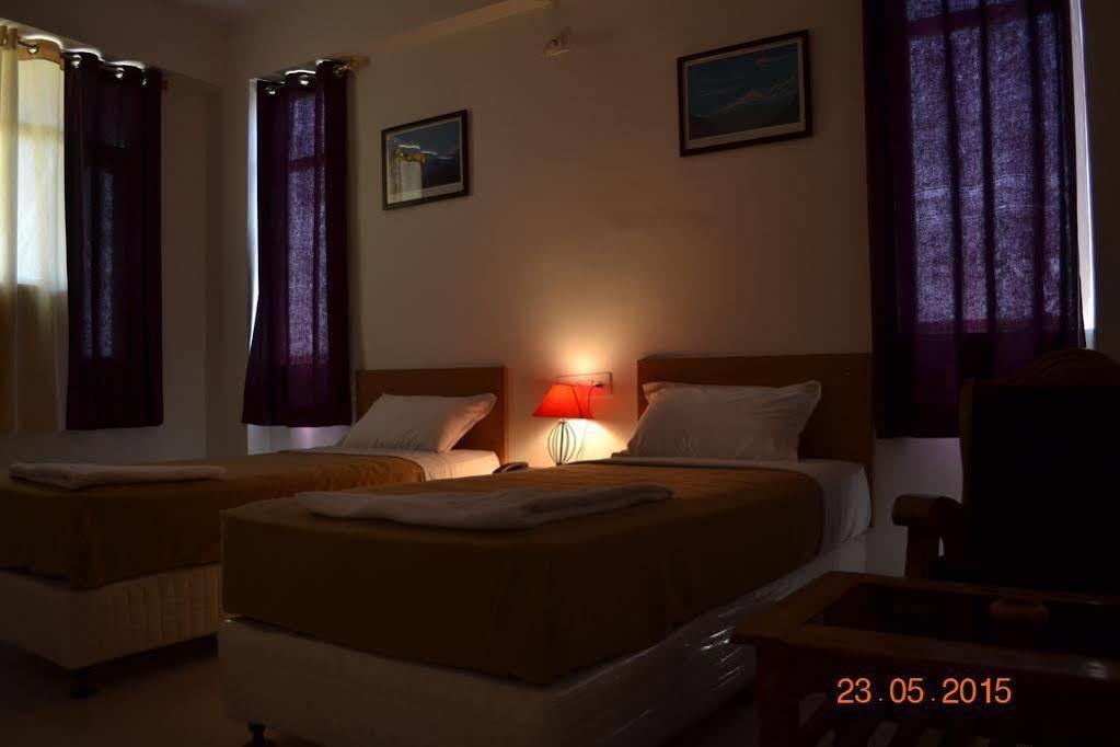 Hotel Bodh Vilas Exterior foto
