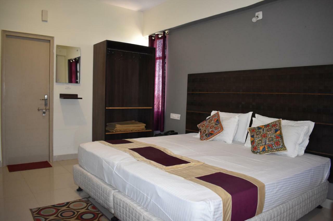 Hotel Bodh Vilas Exterior foto